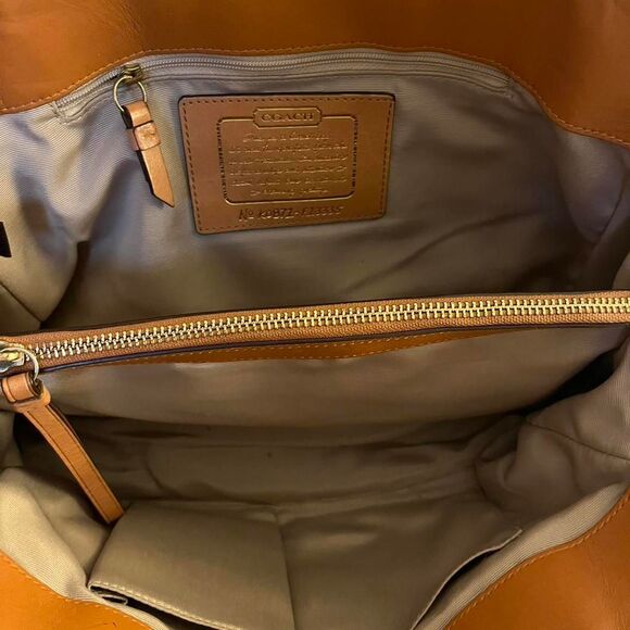 Coach Vintage Signature Patchwork Shoulder Bag - Picture 4 of 5